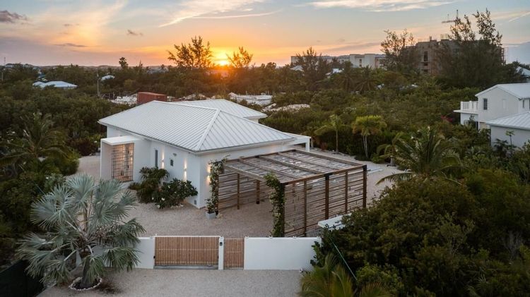 Coral Villas On Grace Bay